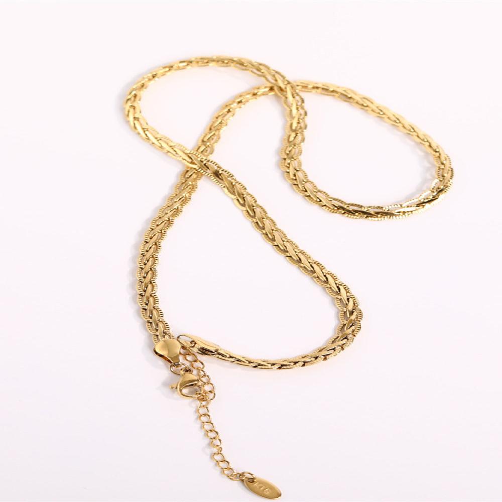 Gold Elegant Braided Necklace – Luxurious and Stylish Jewelry Gift