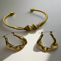 Load image into Gallery viewer, Gold Crinkle Bangle and Earring Set – Luxurious Jewelry Gift for Her
