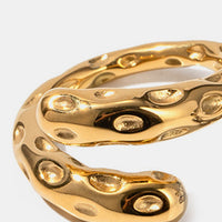 Load image into Gallery viewer, Gold wrap around me ring-close up view
