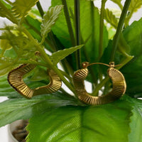 Load image into Gallery viewer, Gold Wavy Earrings – Unique Flowing Design, Perfect for Everyday Elegance
